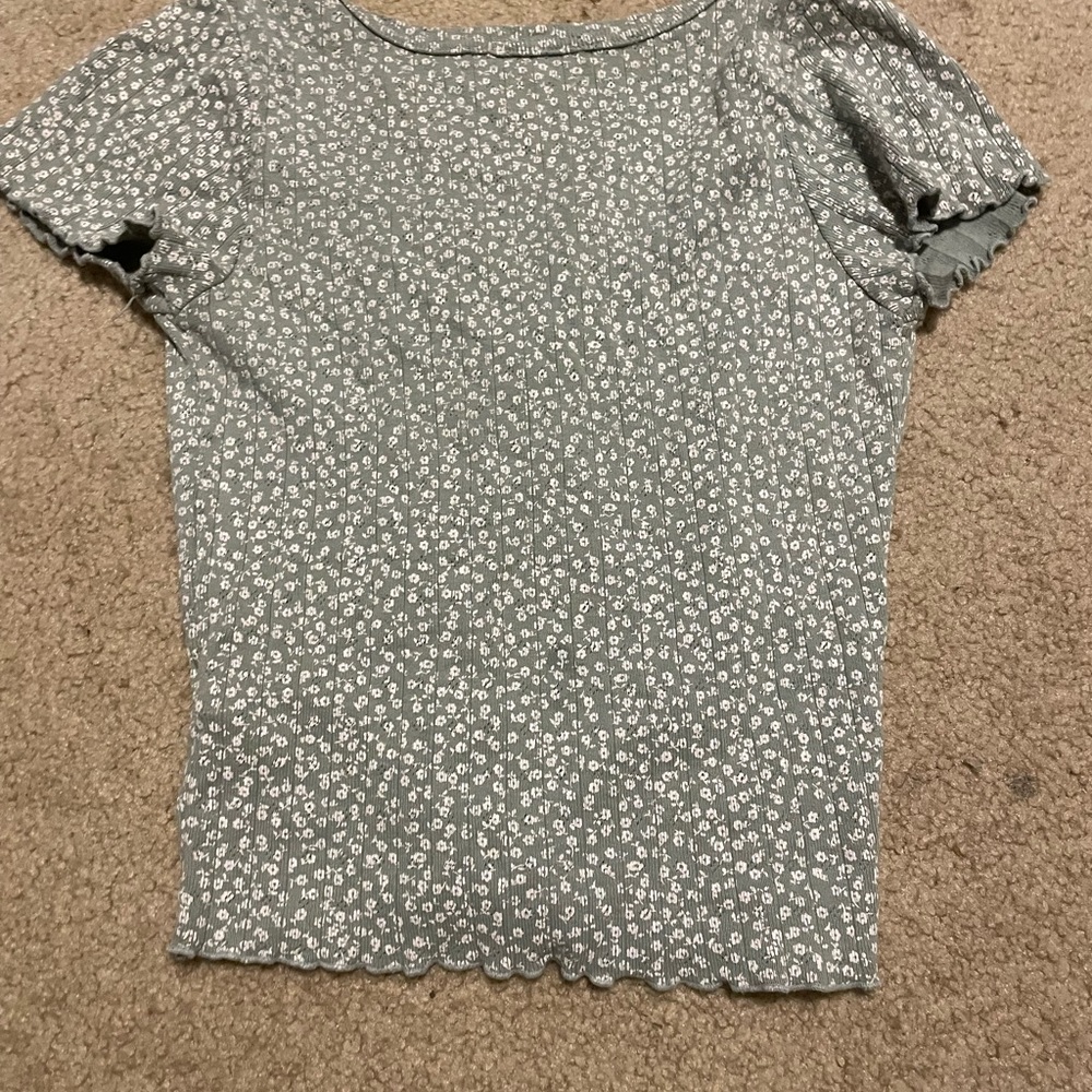 green flower print brandy melville top